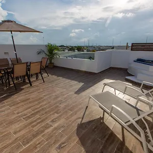 beautiful-and-comfy-penthouse-apartments.allrivieramayahotels.com/